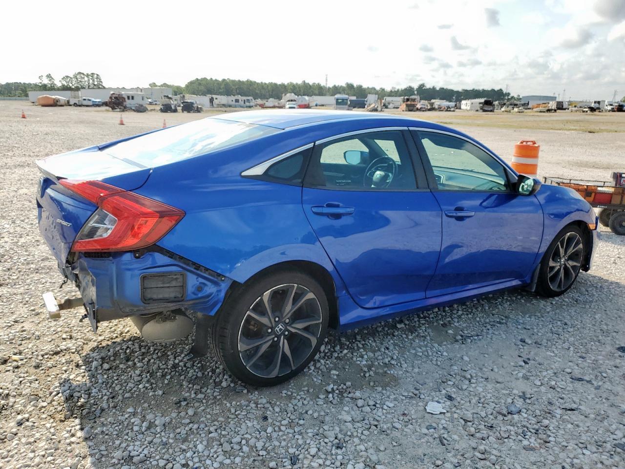 2019 Honda Civic Sport - Image 3