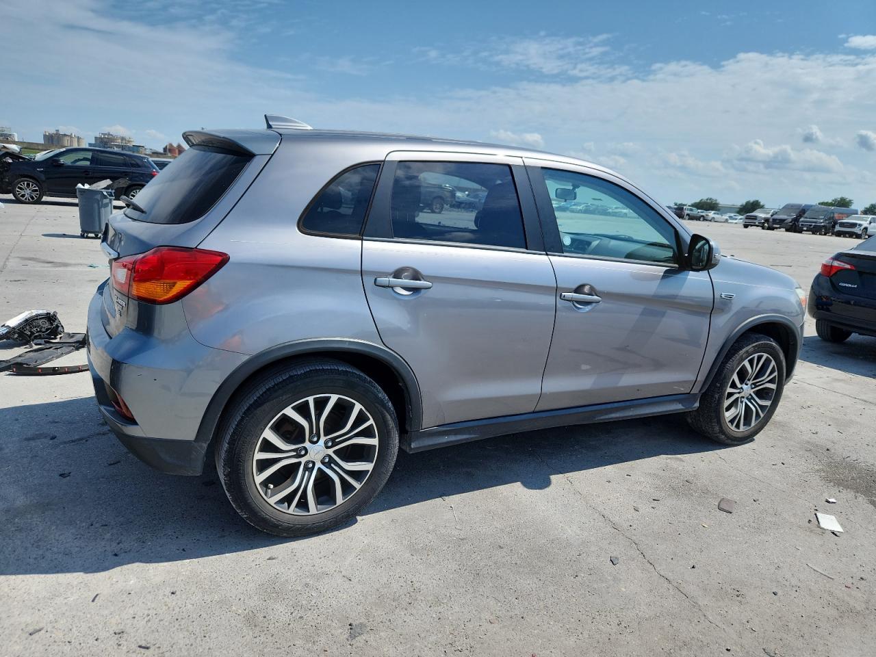2019 Mitsubishi Outlander Sport Se - Image 3