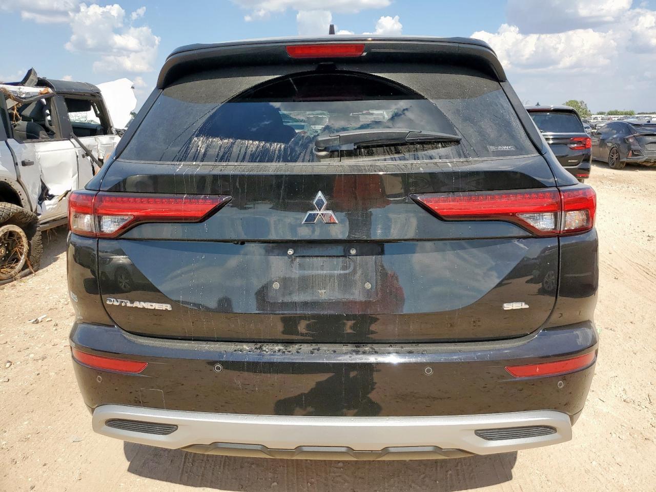 2022 Mitsubishi Outlander Sel - Image 6