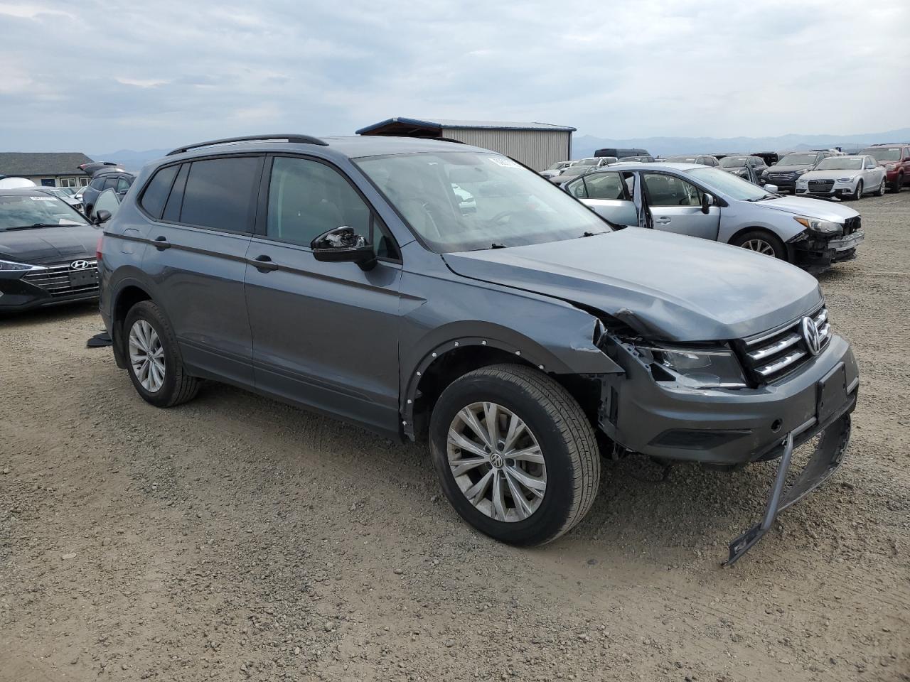 2019 Volkswagen Tiguan S - Фото 4