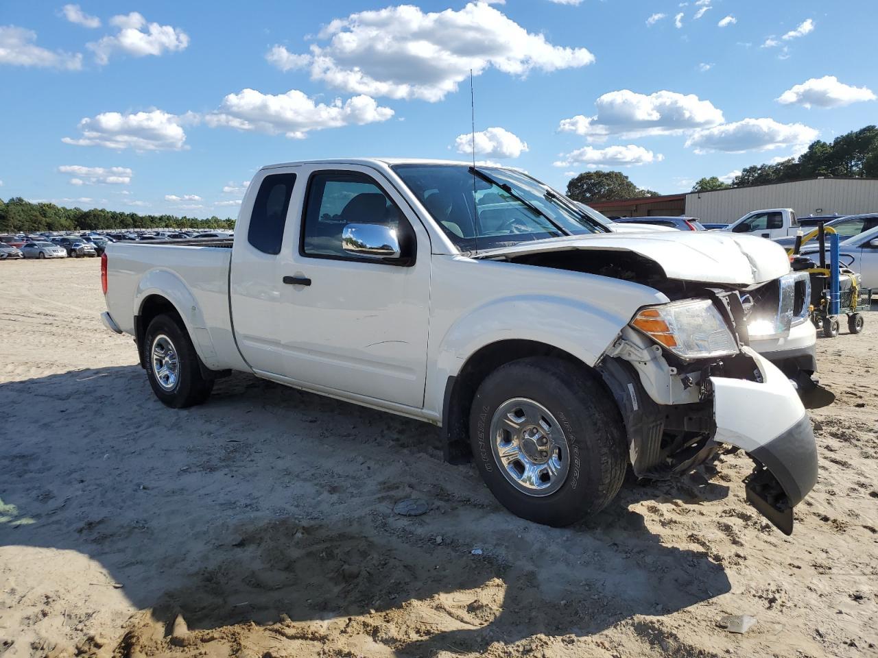 2018 Nissan Frontier S - Фото 4
