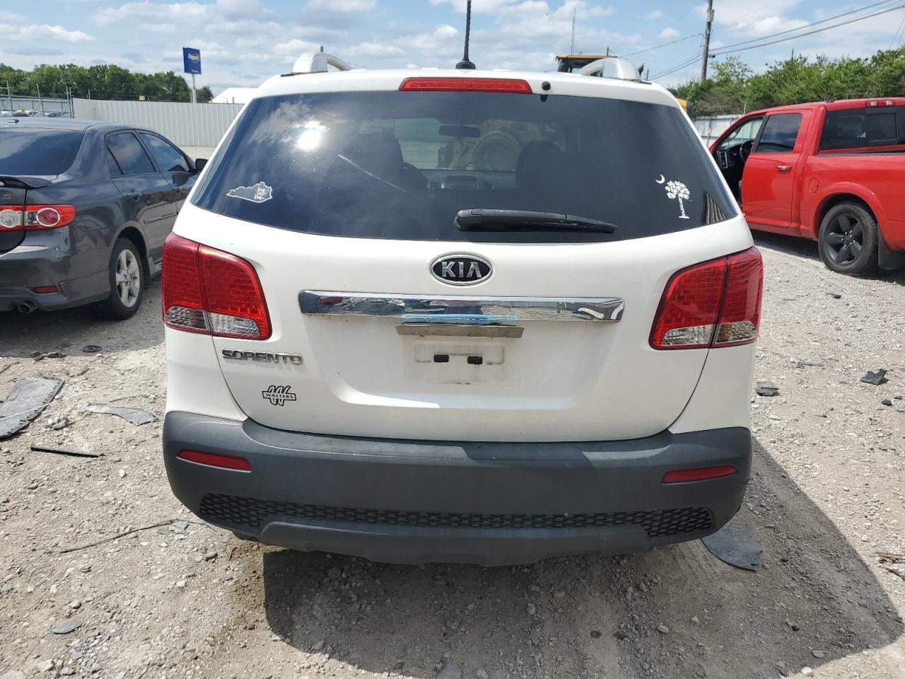 2011 Kia Sorento Base - Фото 6