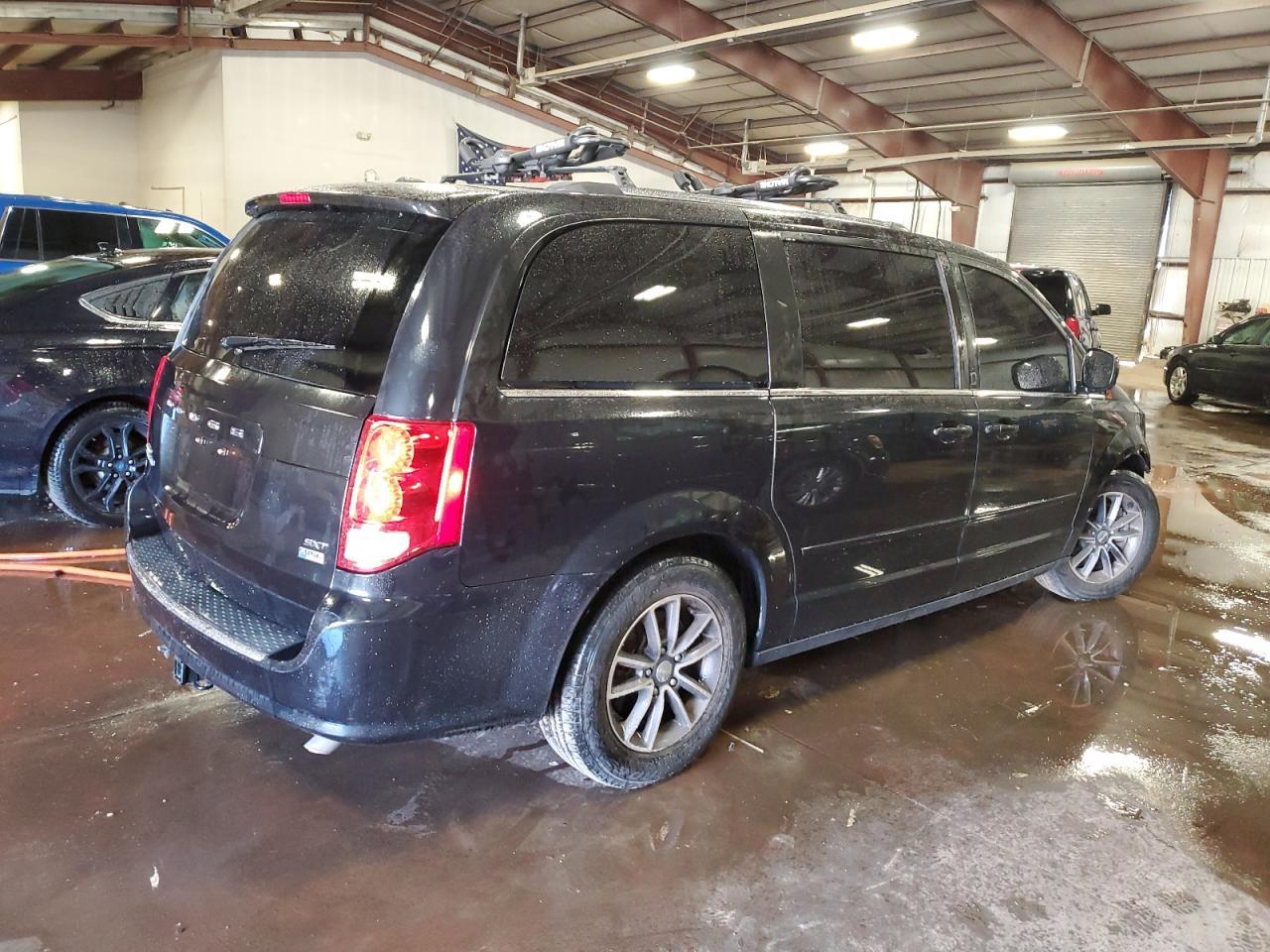 2017 Dodge Grand Caravan Sxt - Image 3