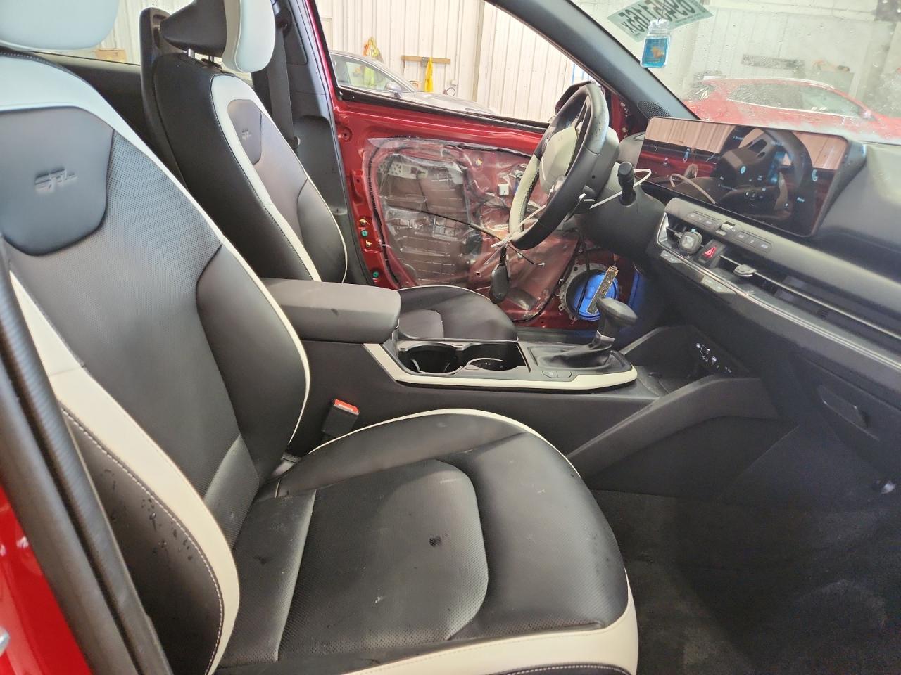 2025 Kia K4 Gt Line - Image 7