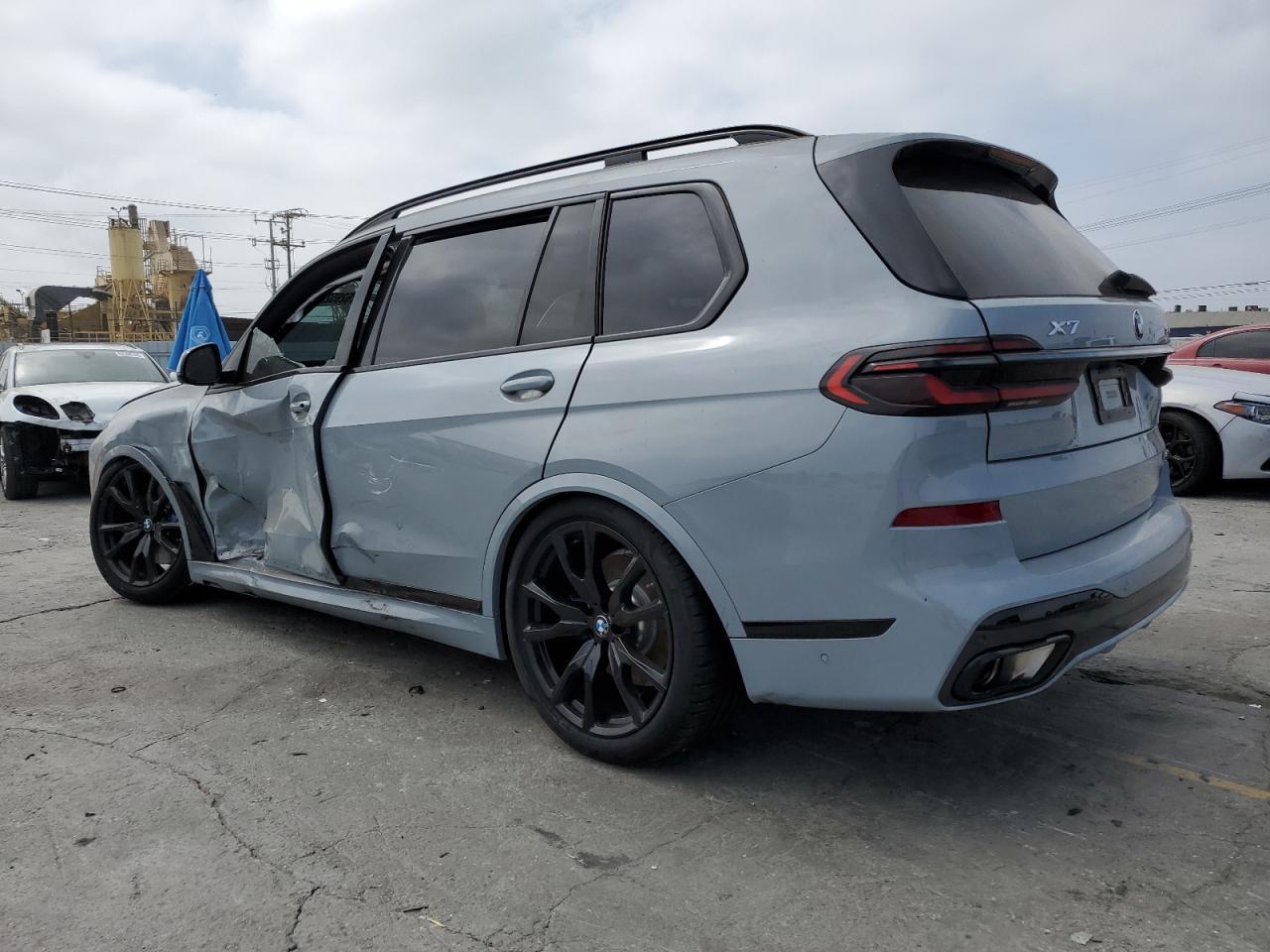 2025 BMW X7 xDrive40I xDrive40I - Image 2