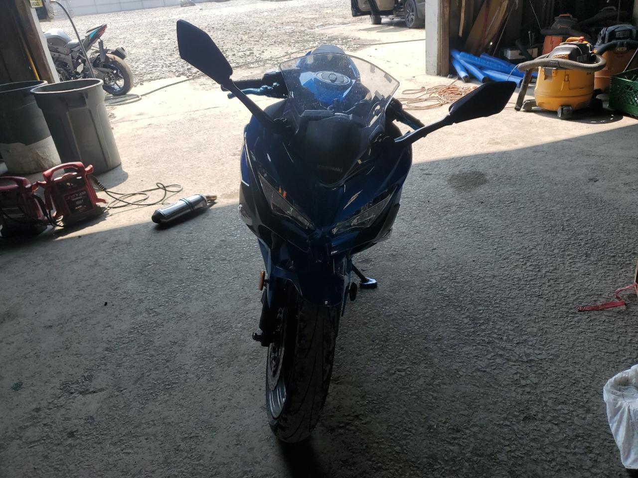 2018 Kawasaki Ex400 - Image 2