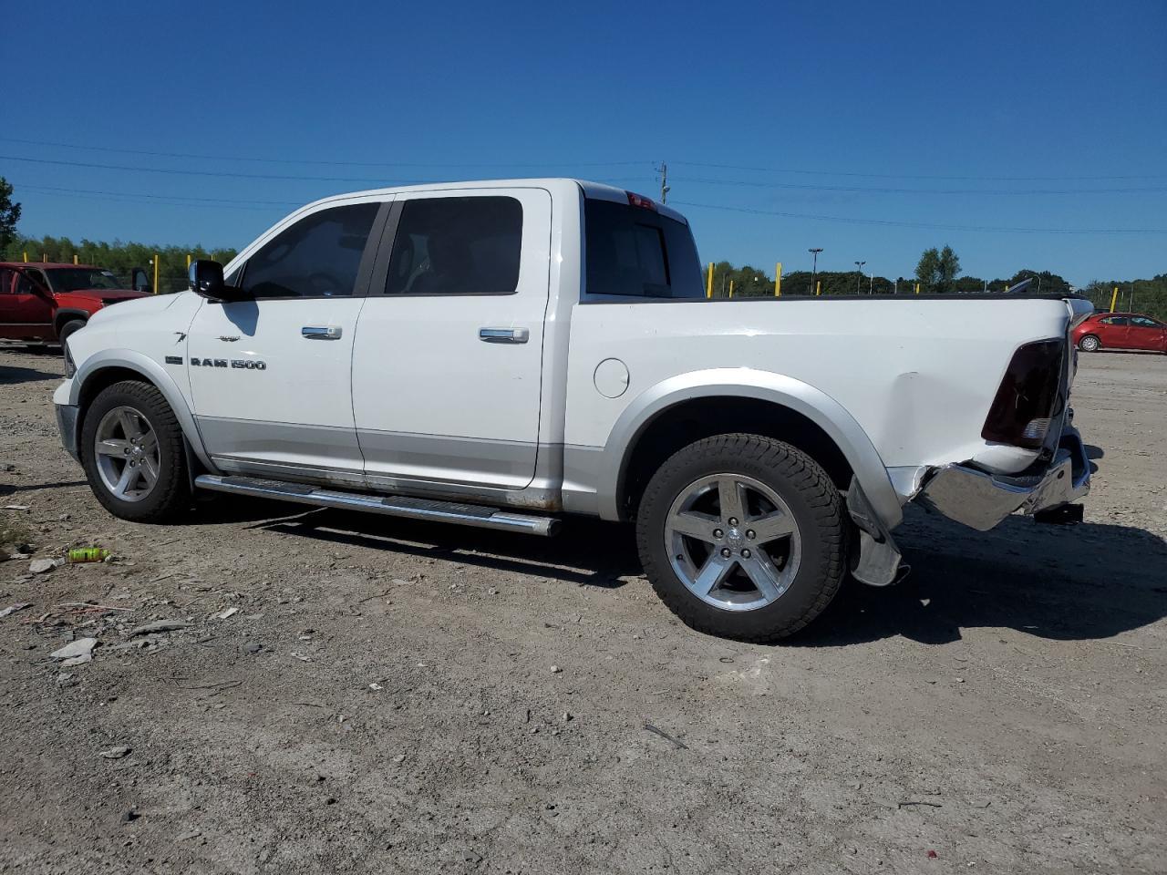 2012 Dodge Ram 1500 Laramie - Фото 2