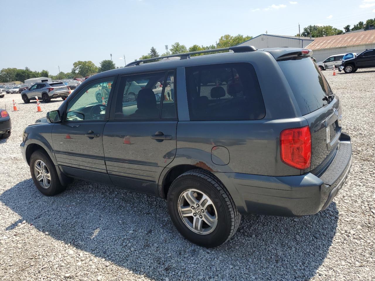 2004 Honda Pilot - Image 2