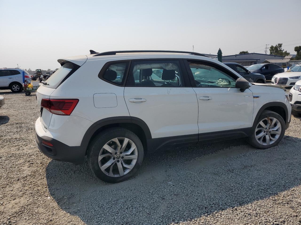 2023 Volkswagen Taos S - Фото 3