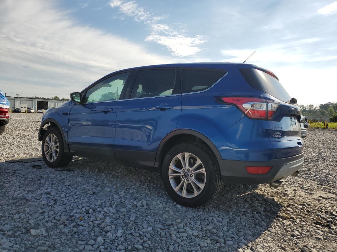 2017 Ford Escape Se - Фото 2