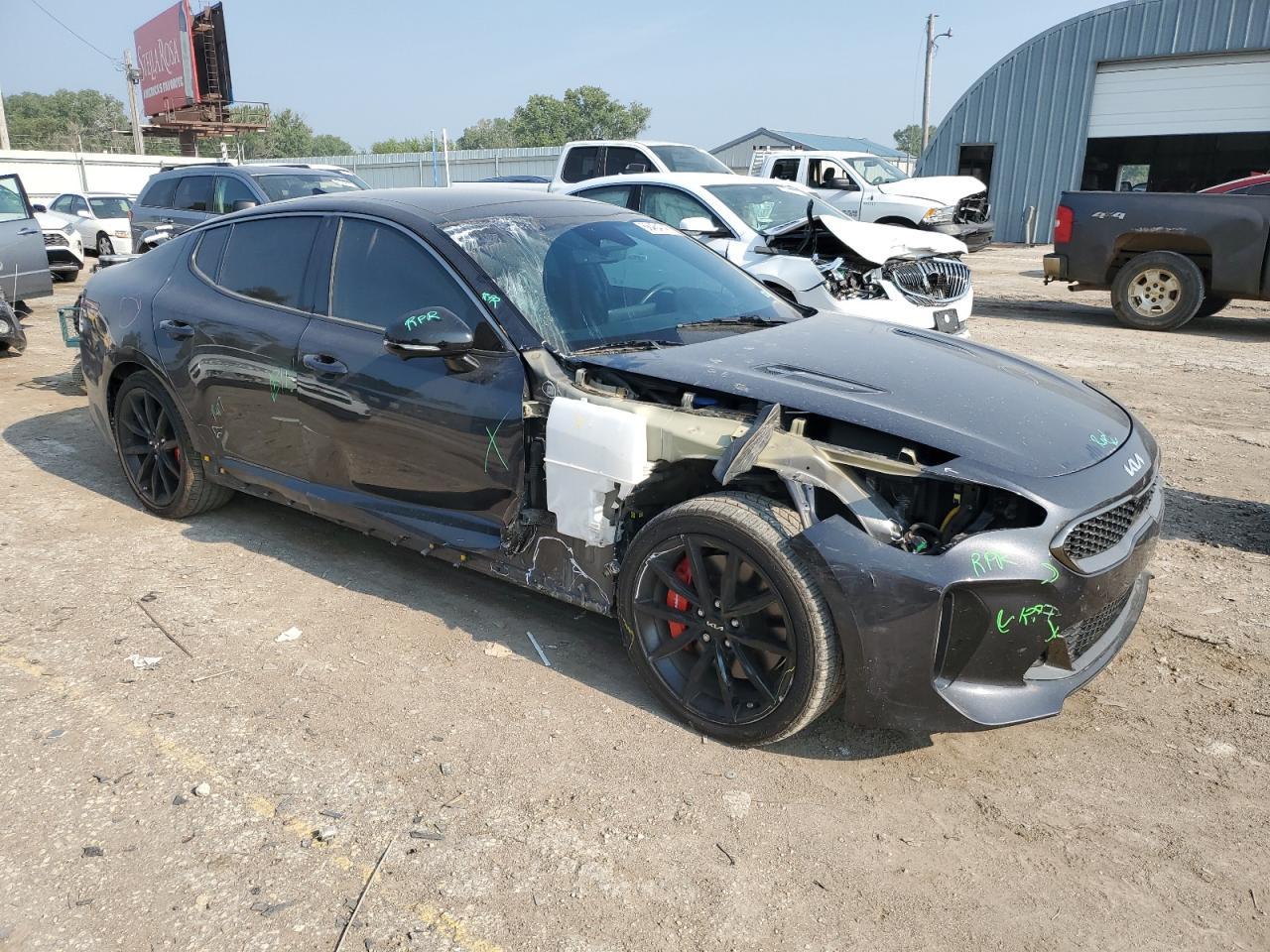 2023 Kia Stinger Gt2 - Фото 4
