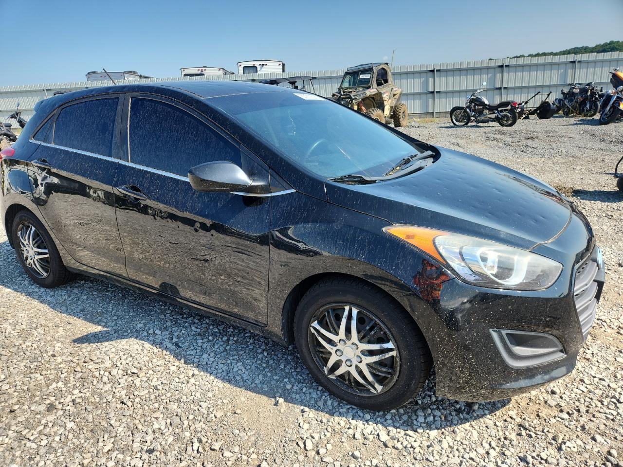 2017 Hyundai Elantra Gt - Фото 4