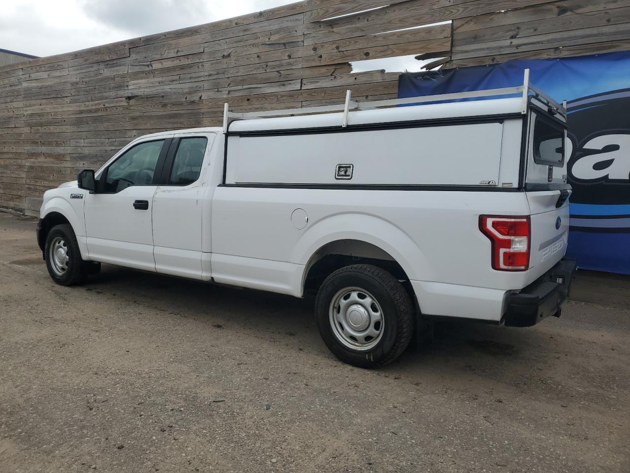 2019 Ford F150 Super Cab - Фото 2