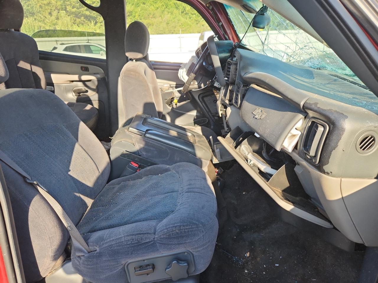 2002 Chevrolet Tahoe K1500 - Фото 7