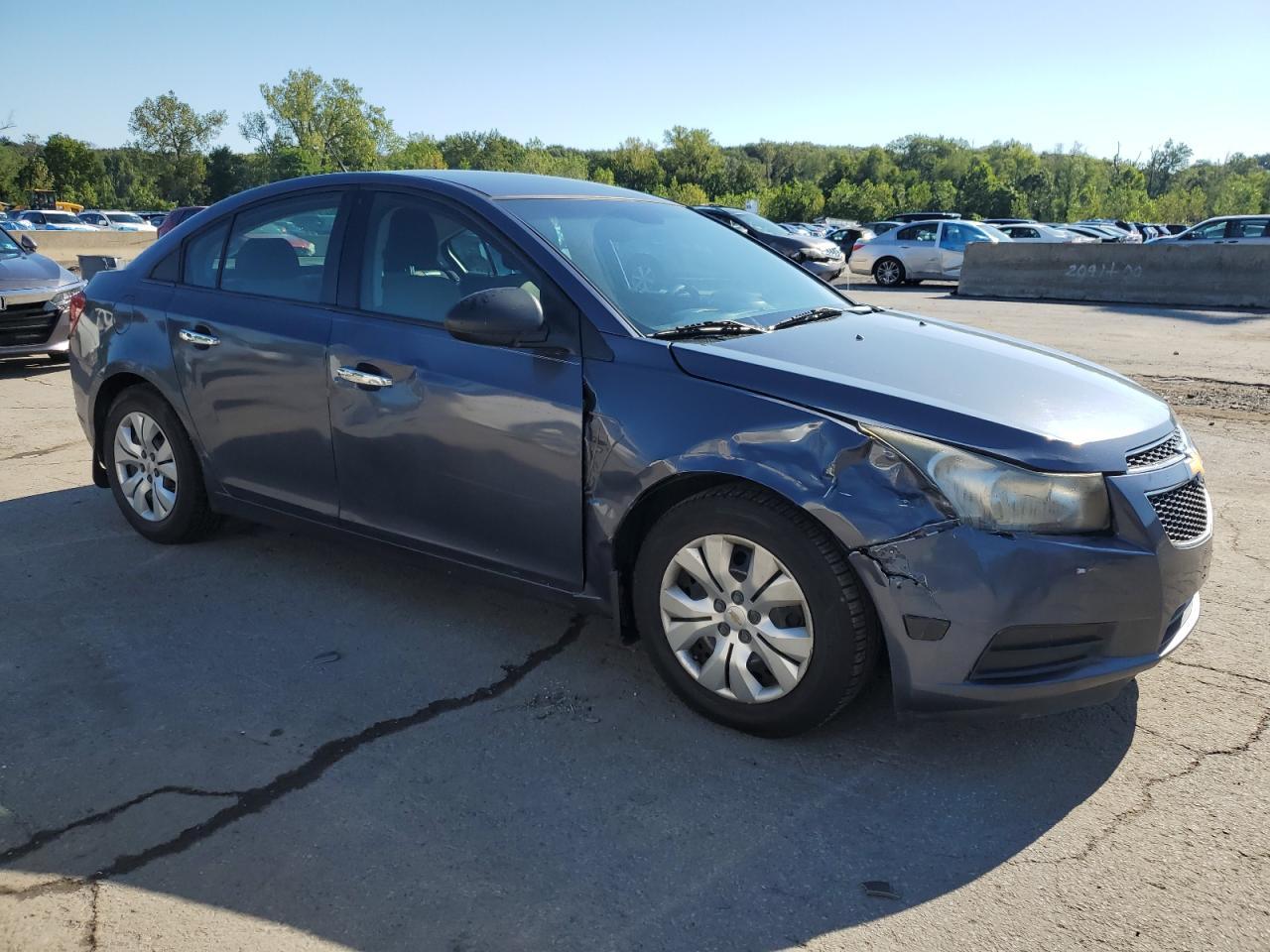 2013 Chevrolet Cruze Ls - Фото 4
