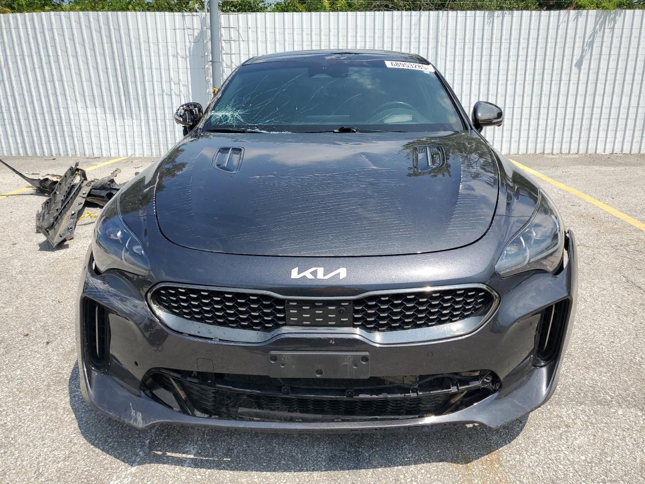 2023 Kia Stinger Gt2 - Фото 5