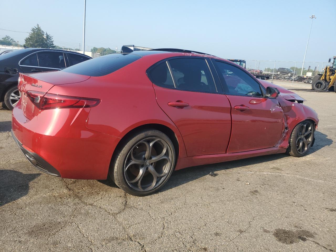 2018 Alfa Romeo Giulia Ti - Фото 3