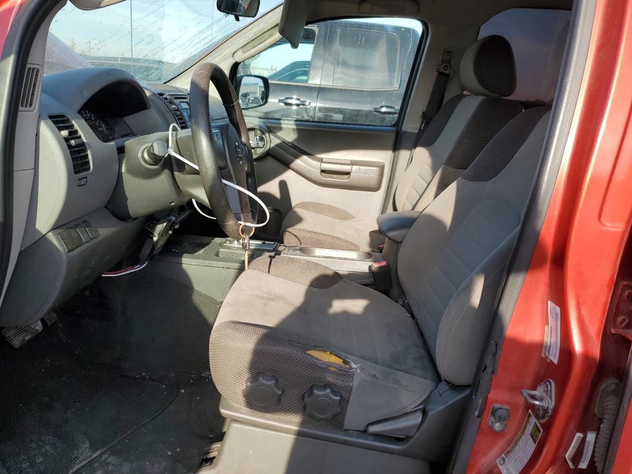 2012 Nissan Xterra Off Road - Фото 7