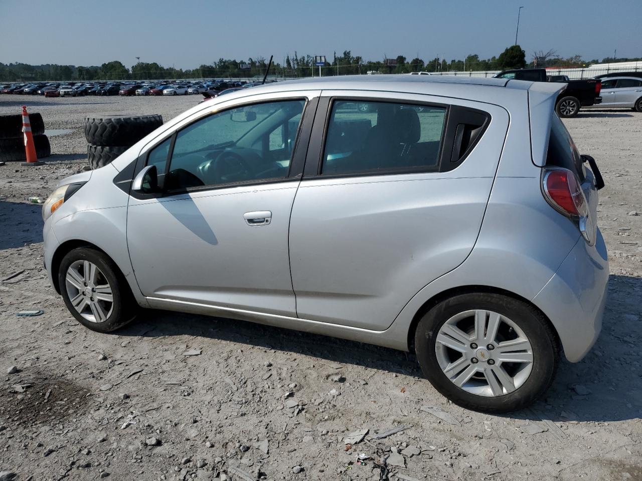 2014 Chevrolet Spark Ls - Фото 2