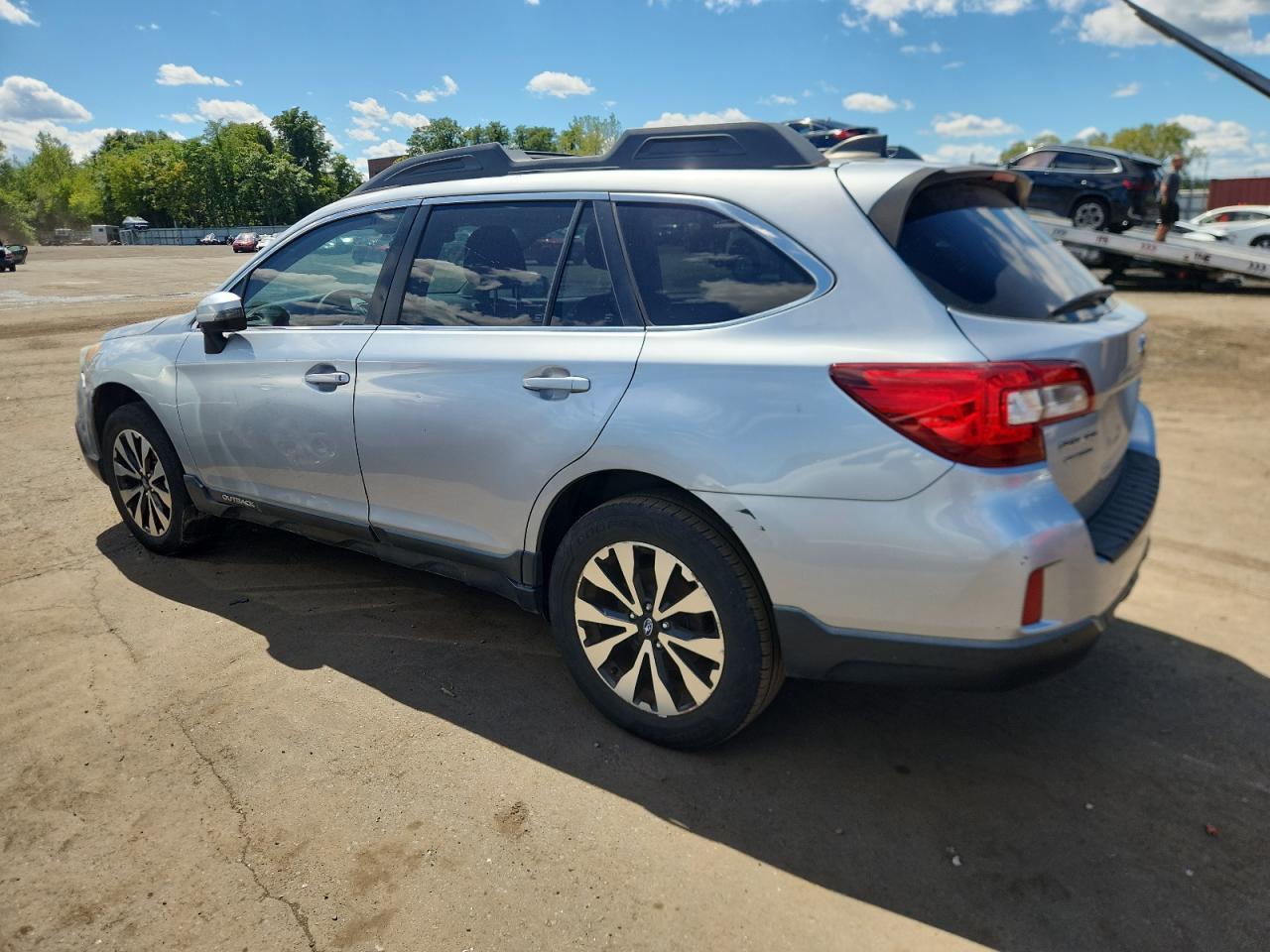 2017 Subaru Outback 3.6R Limited - Фото 2