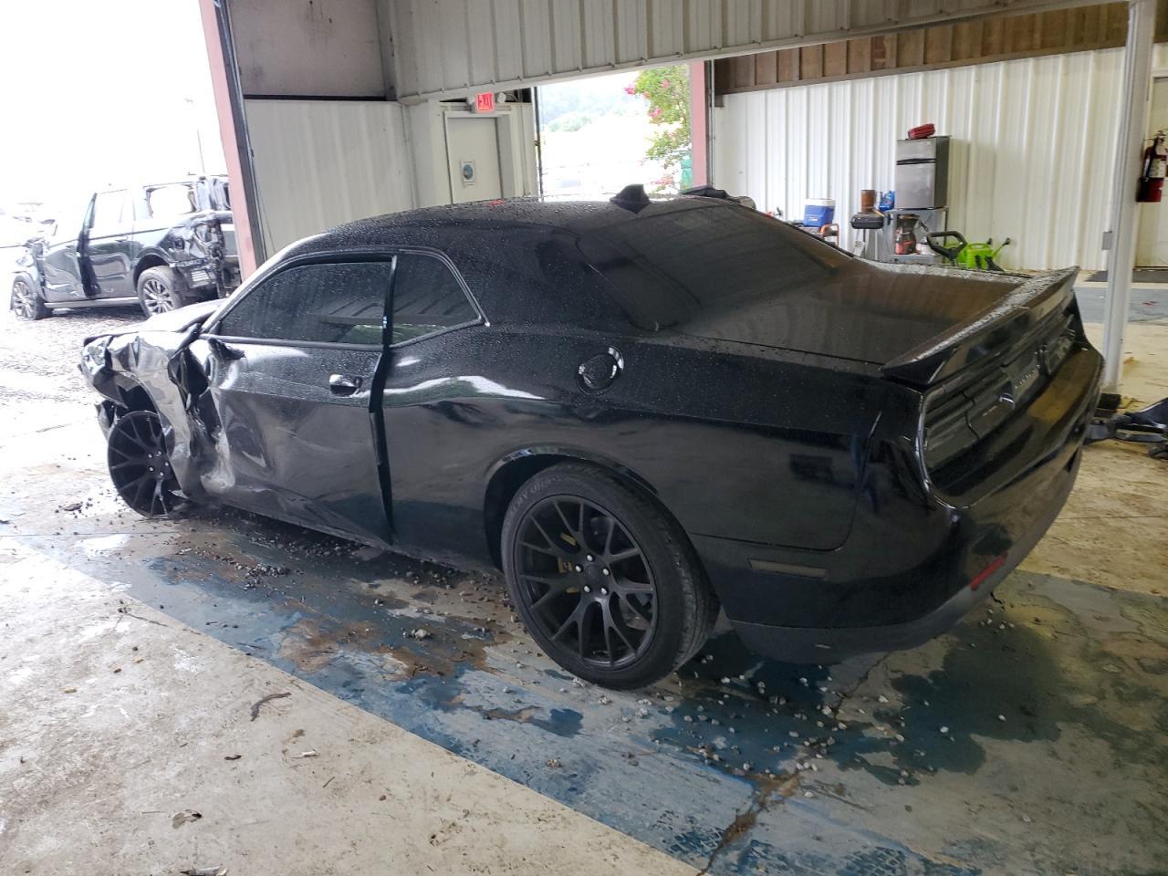 2015 Dodge Challenger Sxt - Image 2