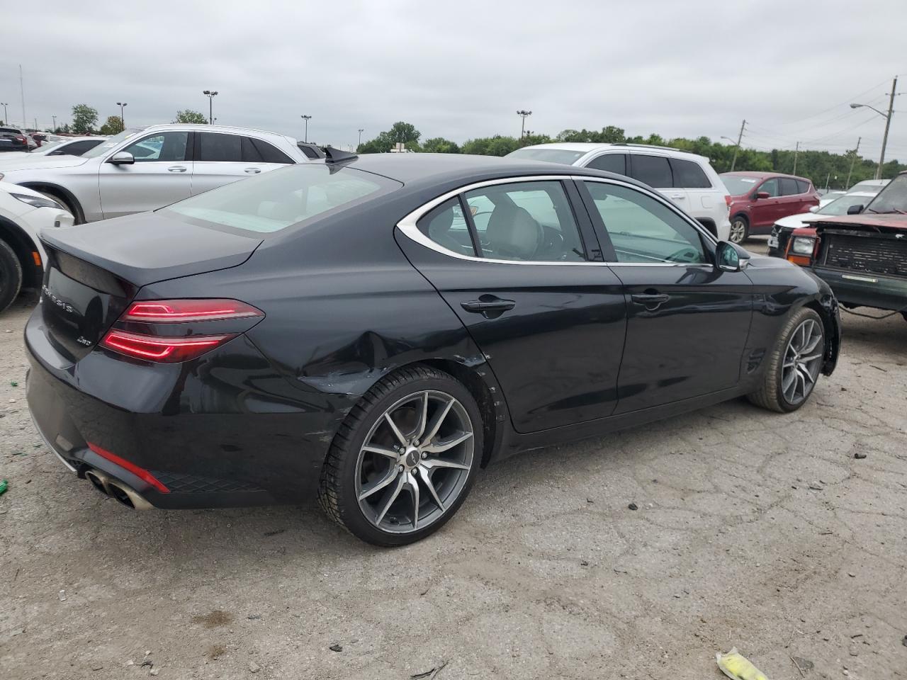 2023 Genesis G70 Base - Фото 3