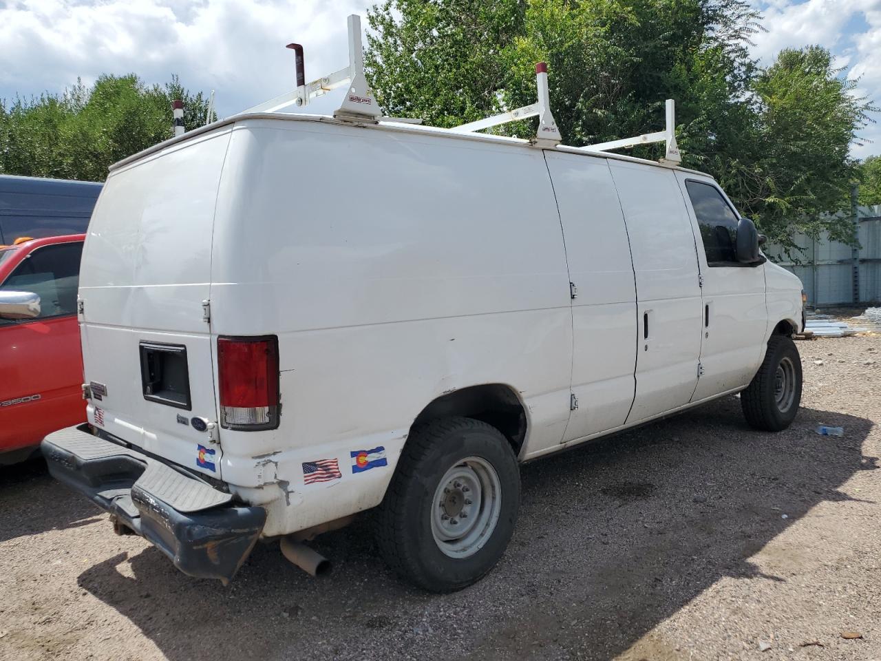 2010 Ford Econoline E250 Van - Фото 3