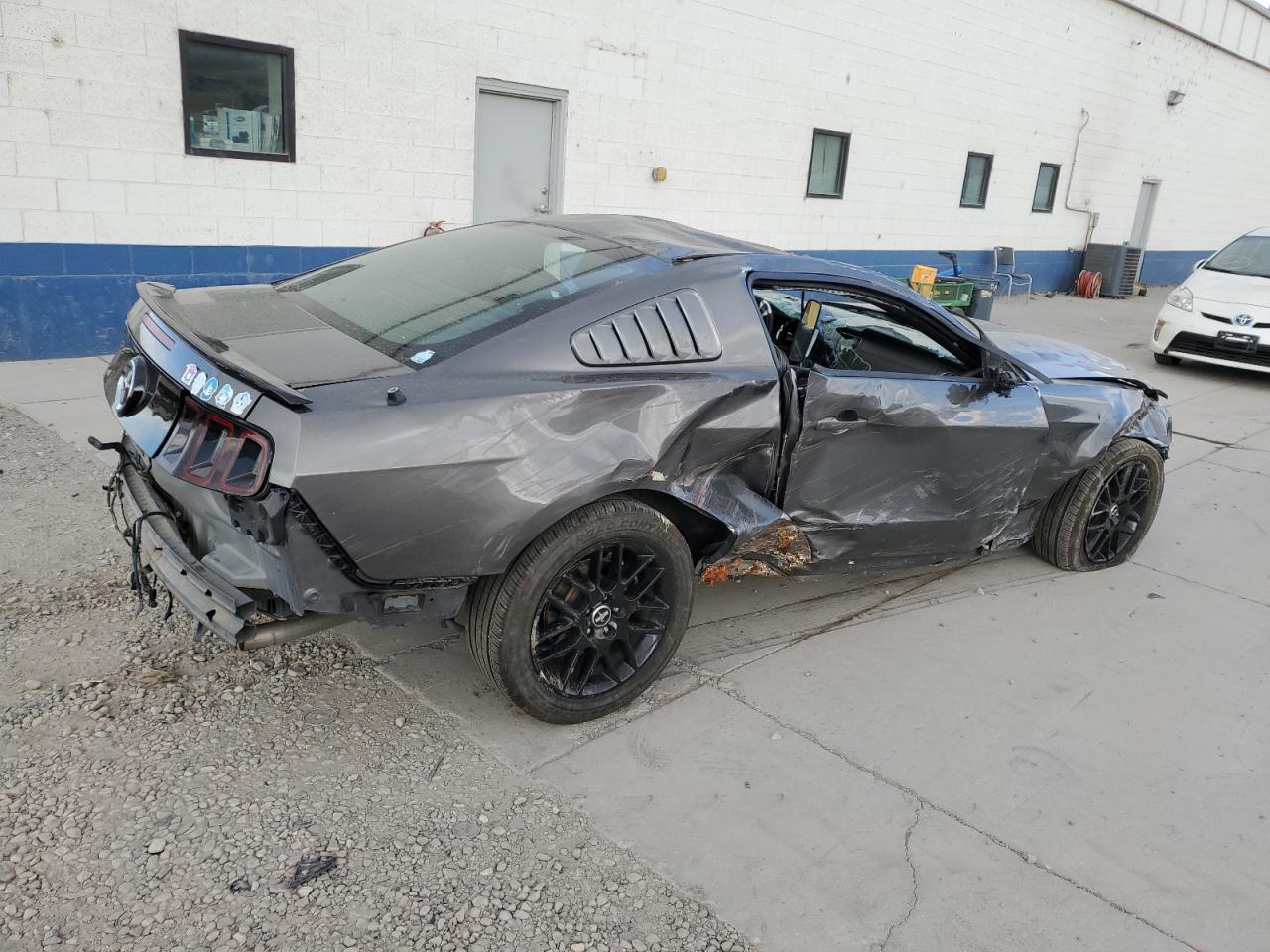 2014 Ford Mustang - Фото 3