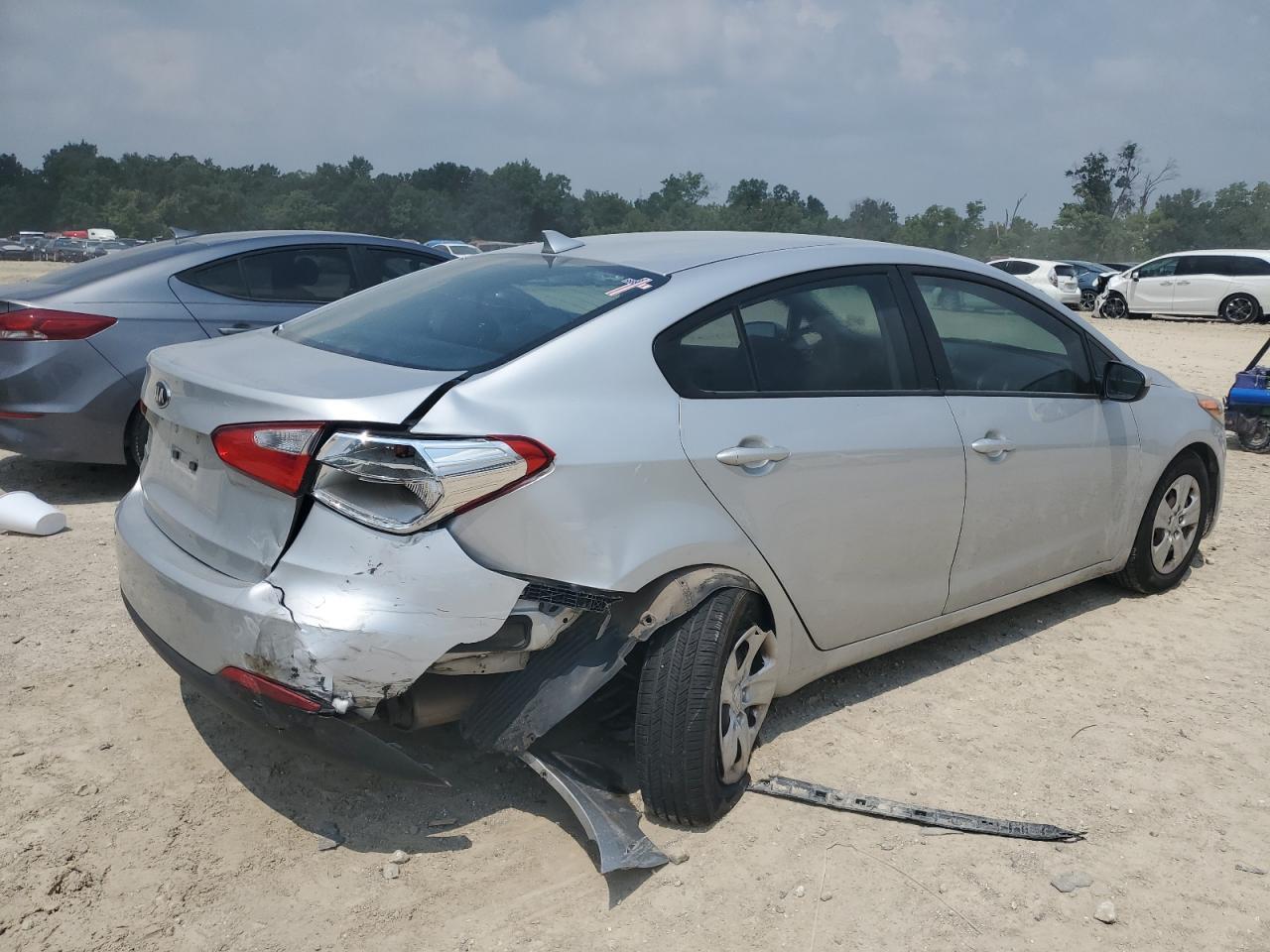 2016 Kia Forte Lx - Фото 3