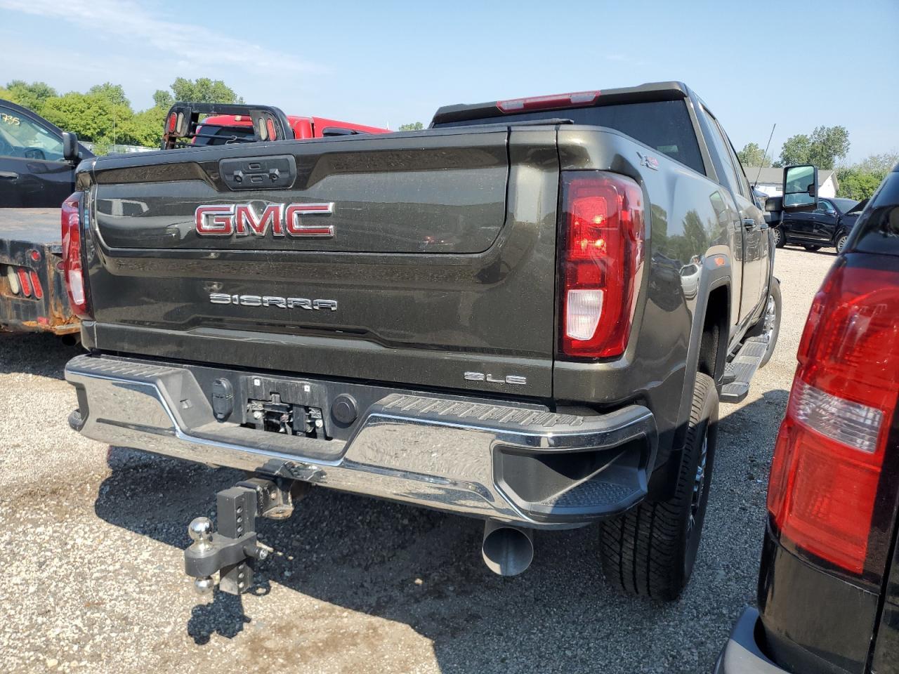 2022 GMC Sierra K3500 Sle - Image 3