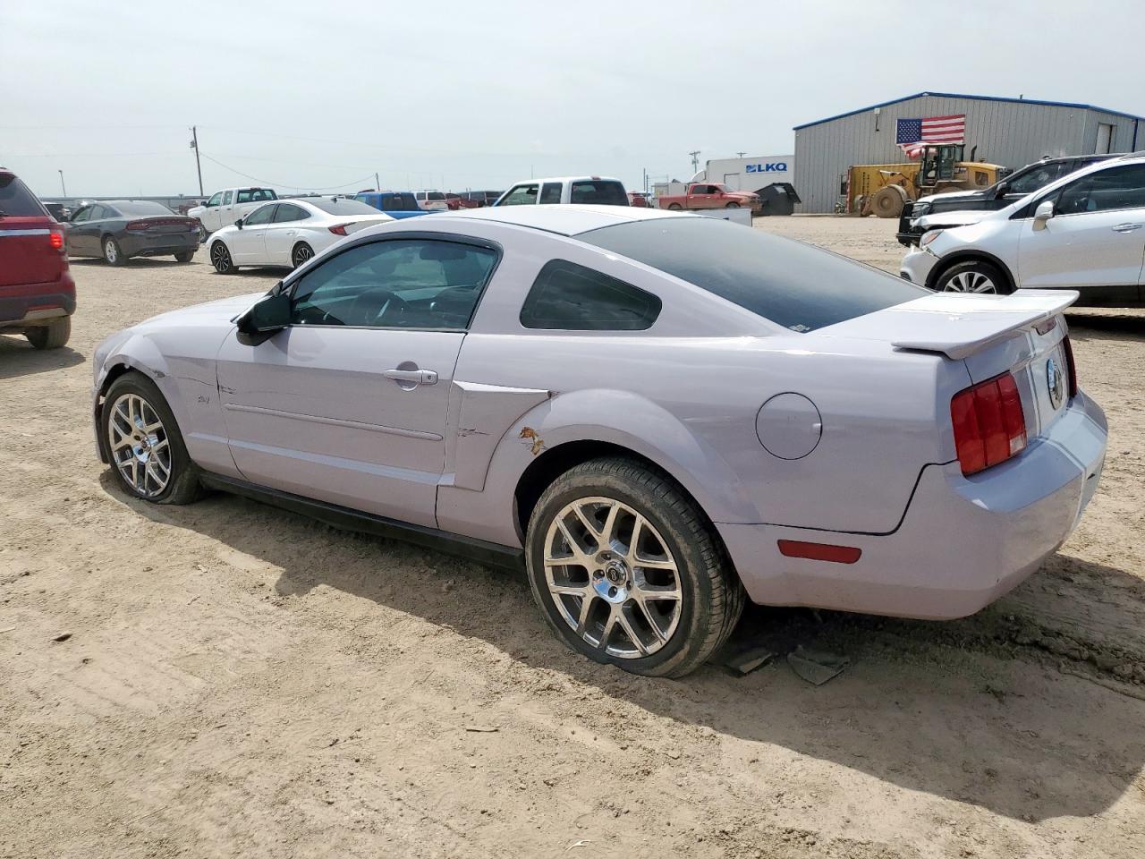 2008 Ford Mustang - Фото 2