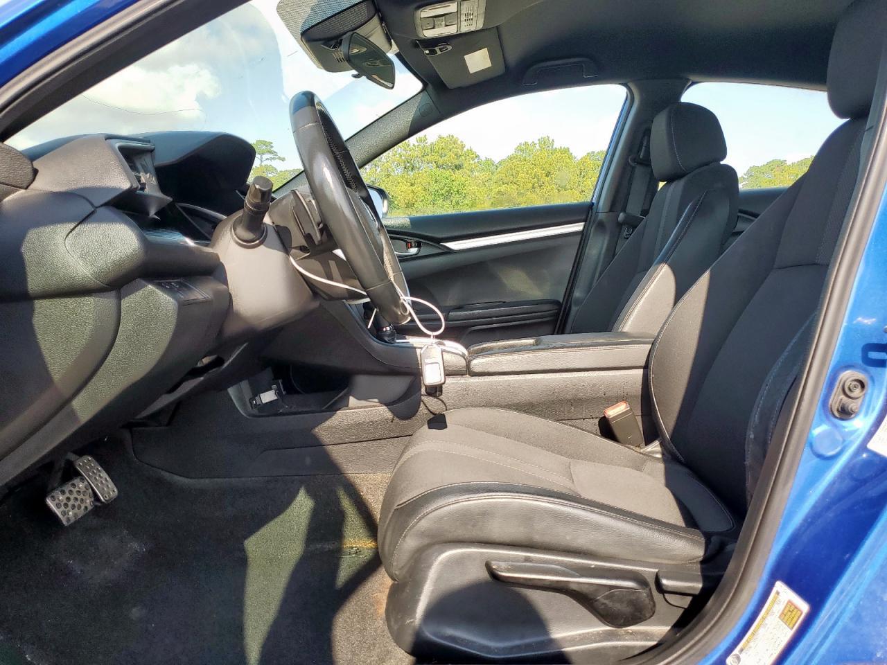 2019 Honda Civic Sport - Image 7