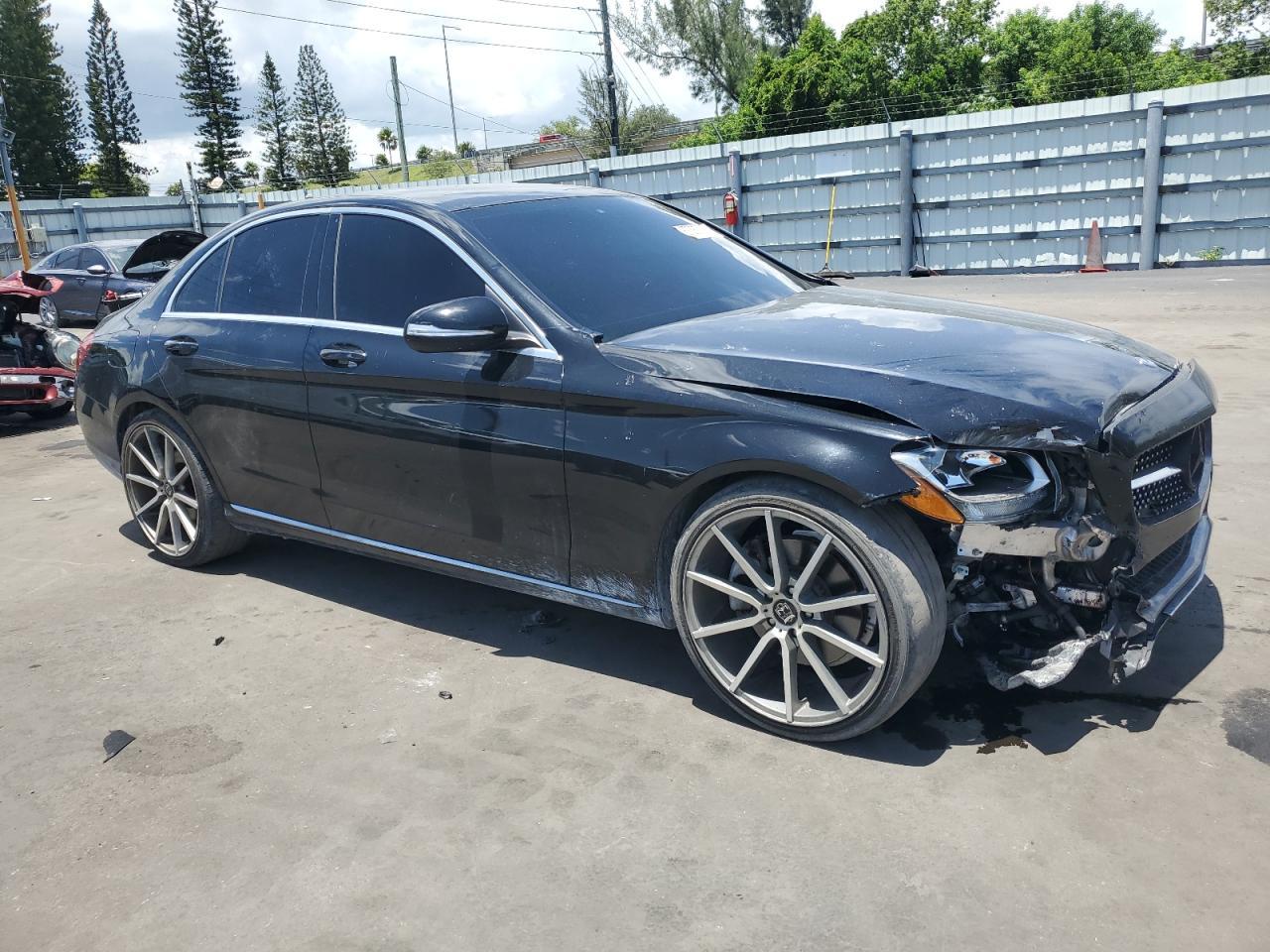 2015 Mercedes-Benz C 300 - Image 4