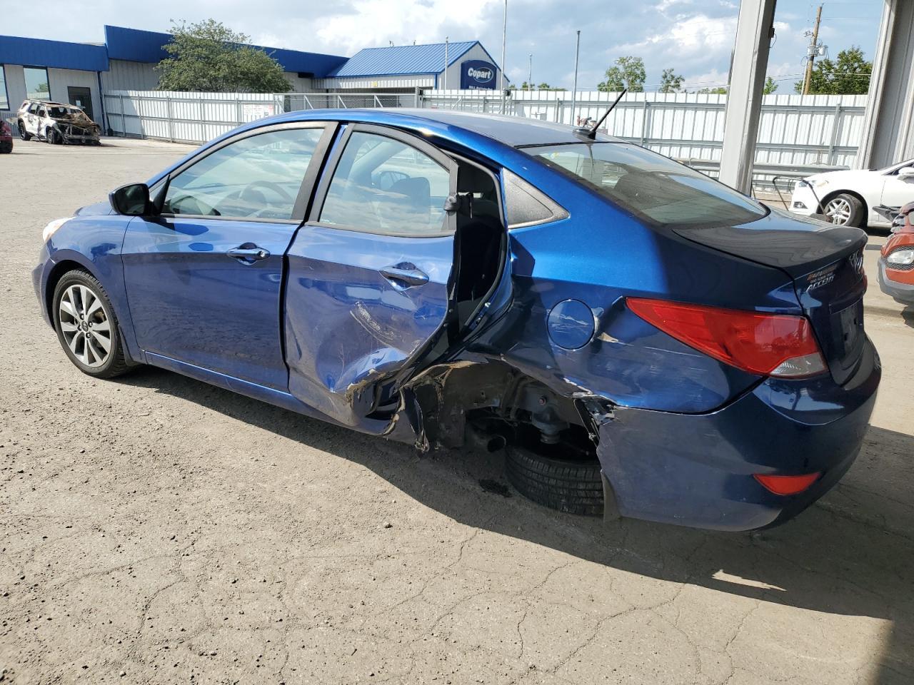 2017 Hyundai Accent Se - Image 2