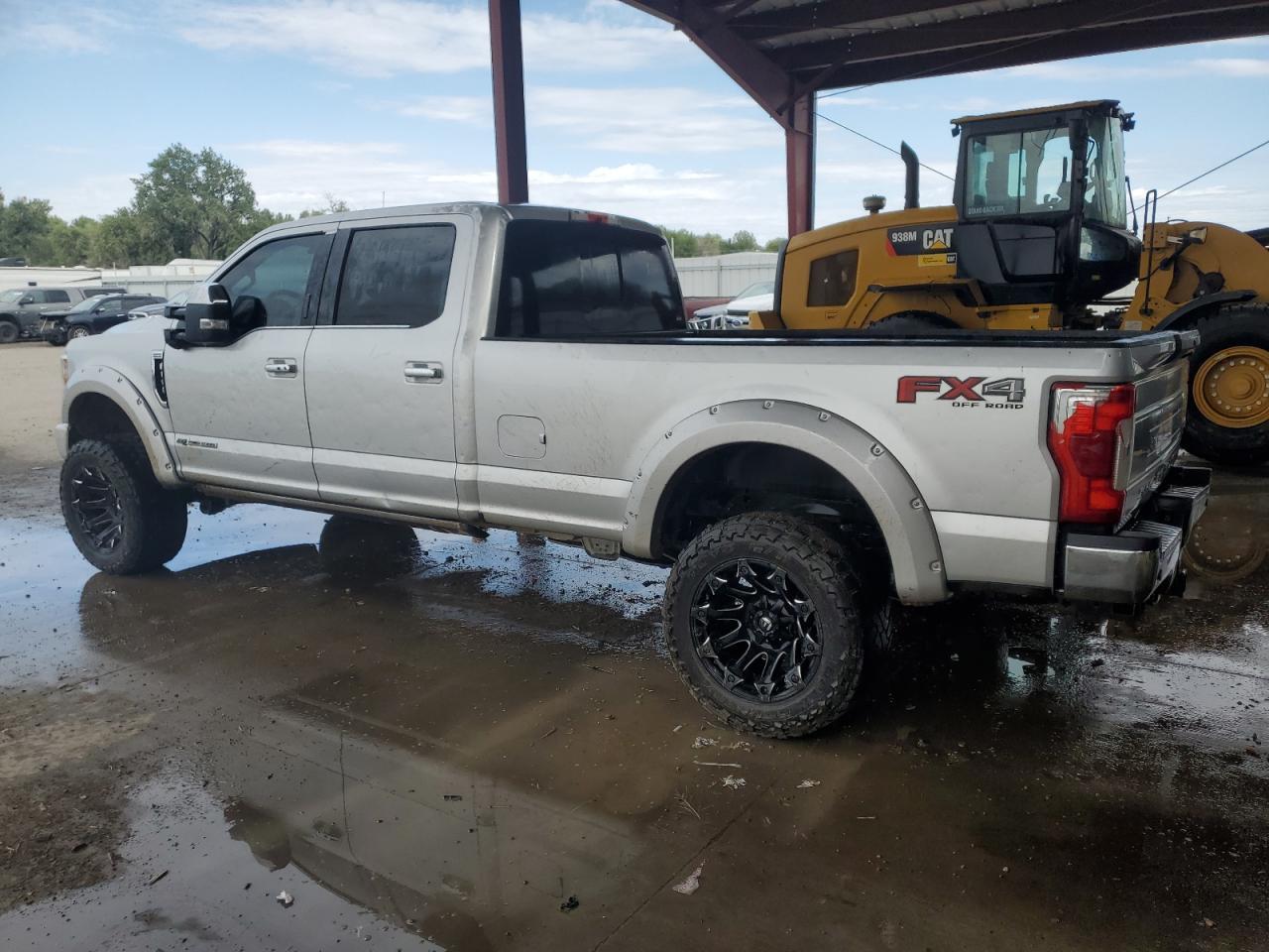 2017 Ford F350 Super Duty - Фото 2