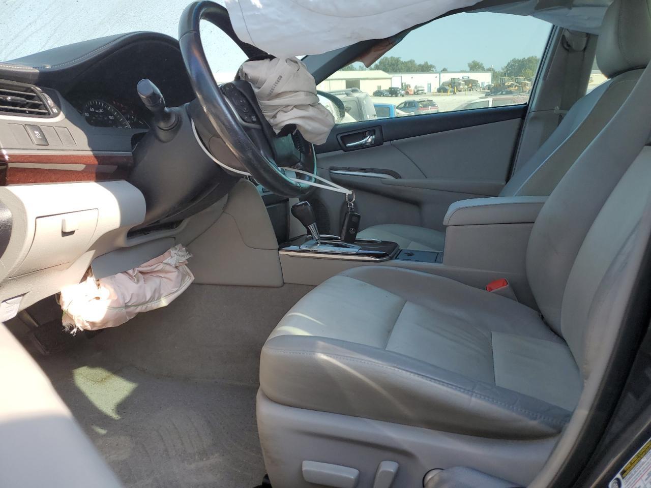 2012 Toyota Camry Base - Фото 7