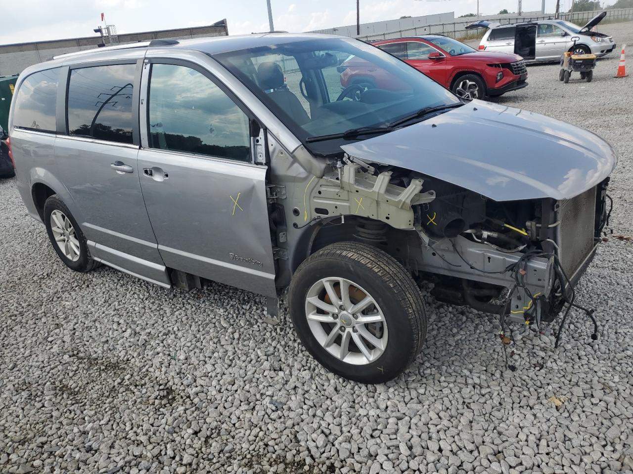 2018 Dodge Grand Caravan Sxt - Фото 4