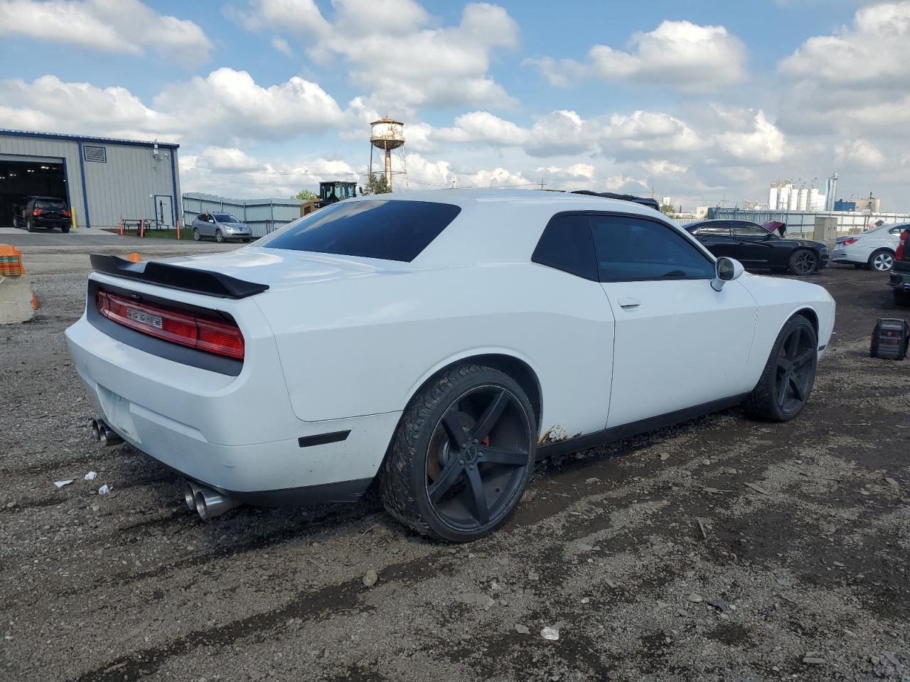 2014 Dodge Challenger Sxt - Image 3