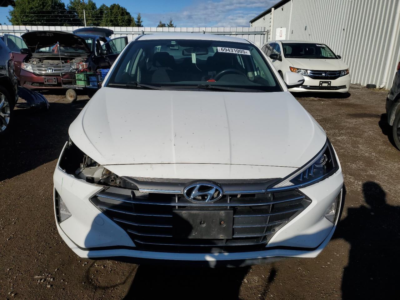 2019 Hyundai Elantra Sel - Image 5