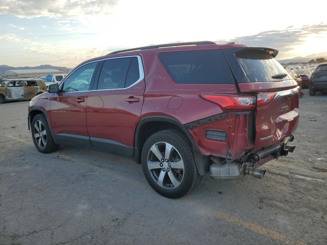 2019 Chevrolet Traverse Lt - Image 2