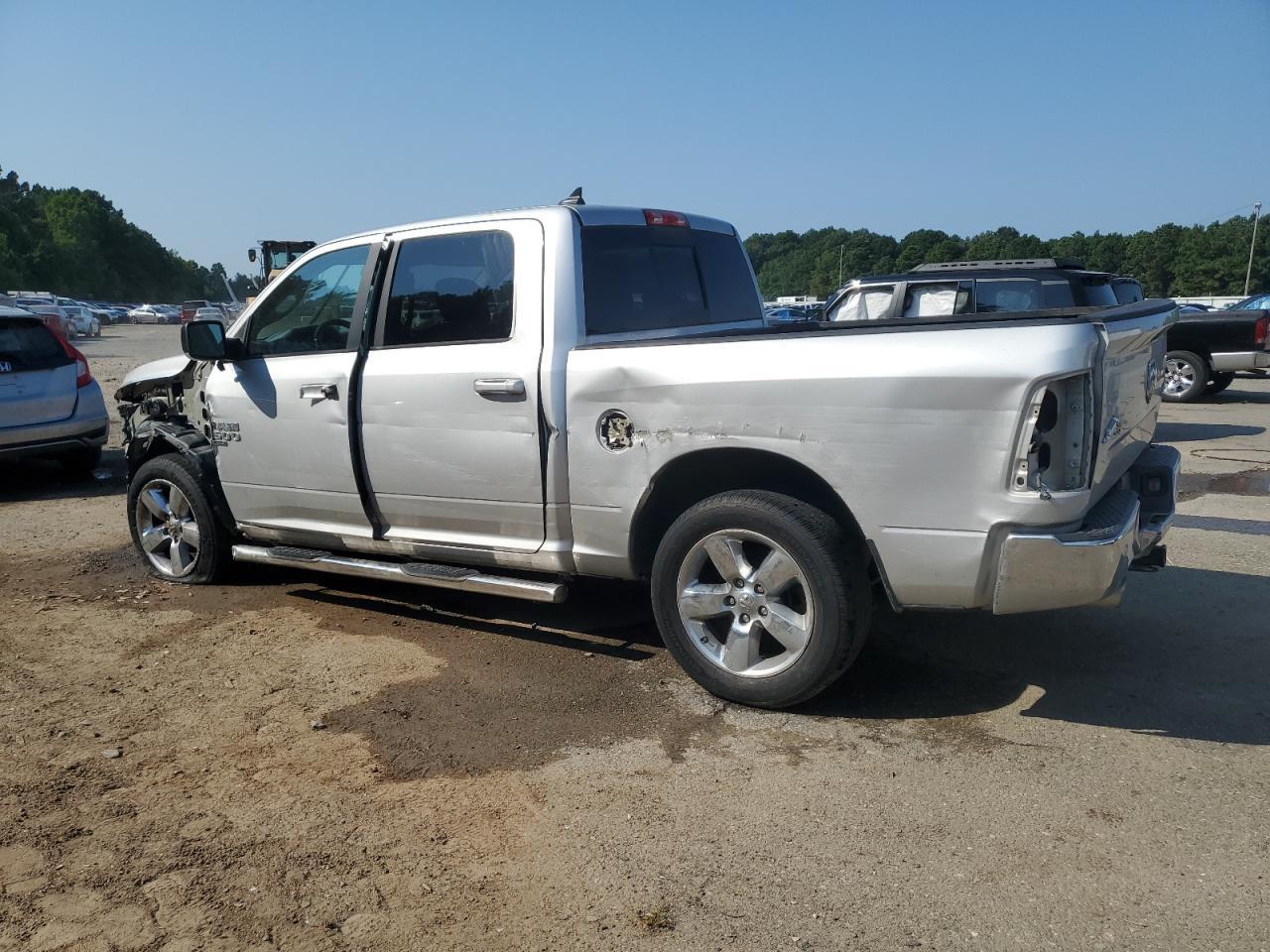 2019 Ram 1500 Classic Slt - Image 2
