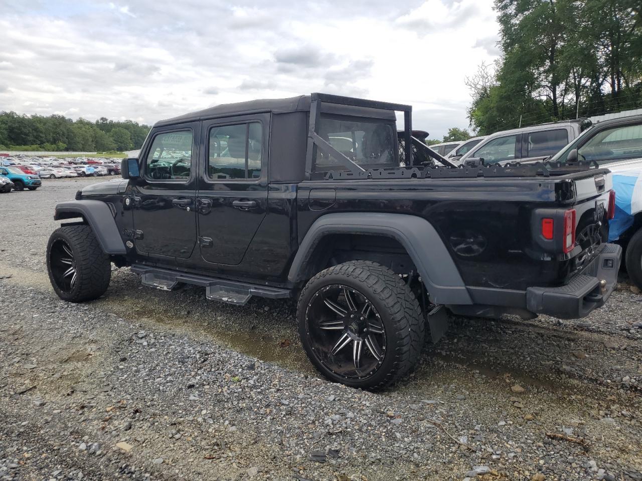 2021 Jeep Gladiator Sport - Фото 2