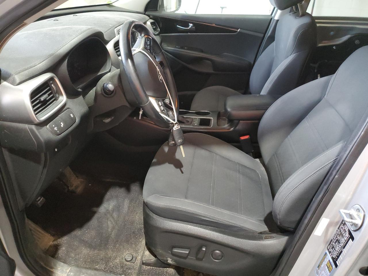 2019 Kia Sorento L - Image 7