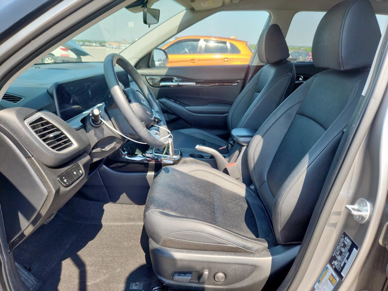 2024 Kia Seltos Ex - Image 7