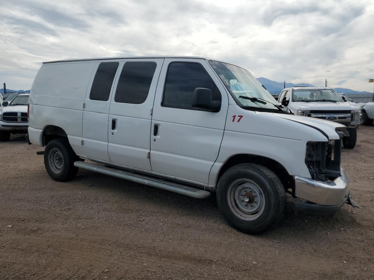 2009 Ford Econoline E250 Van - Image 4