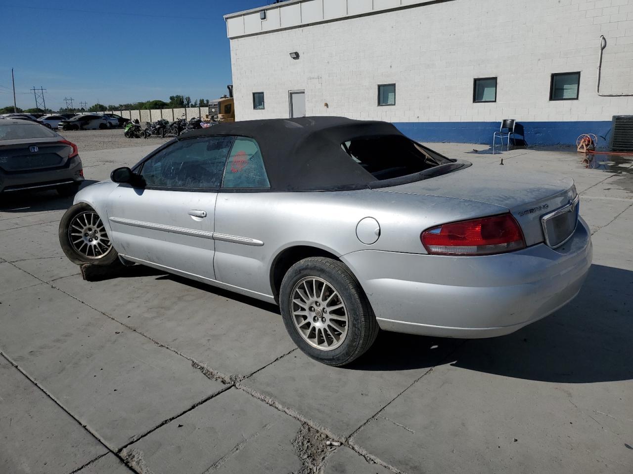 2005 Chrysler Sebring Touring - Фото 2