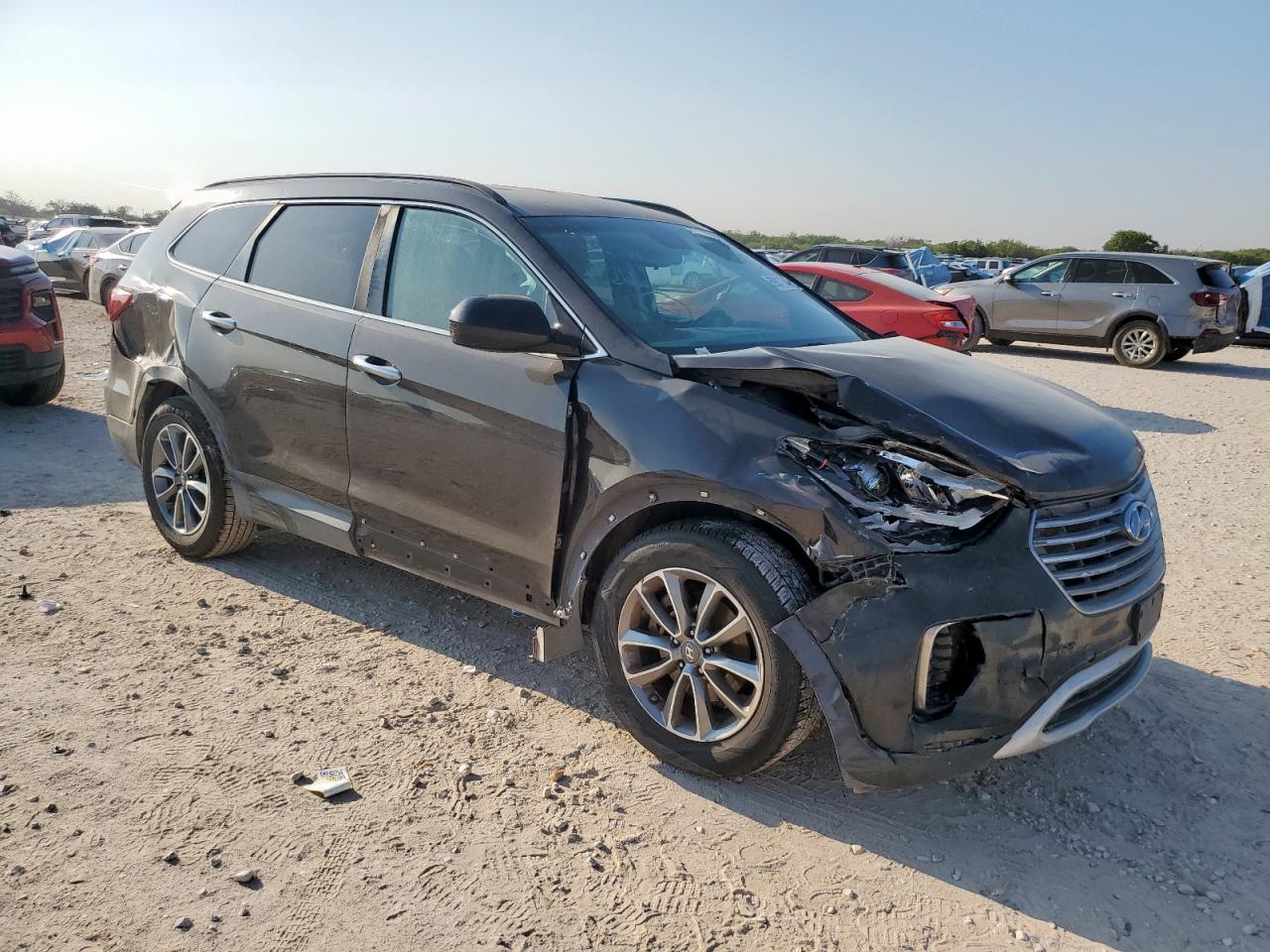 2017 Hyundai Santa Fe Se - Image 4