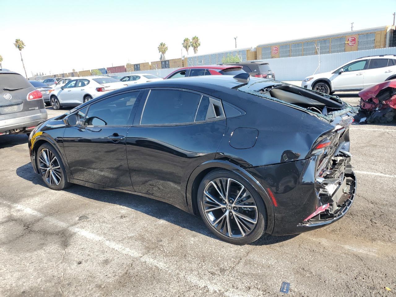 2024 Toyota Prius Le - Фото 2