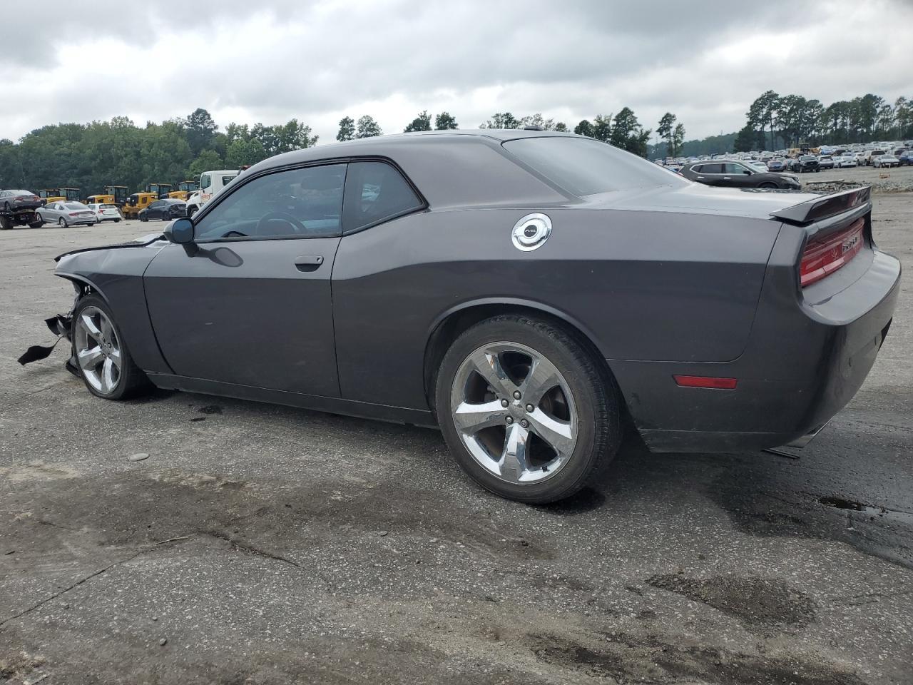 2014 Dodge Challenger Sxt - Image 2