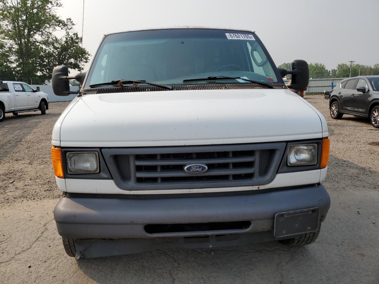 2006 Ford Econoline E350 Super Duty Van - Фото 5